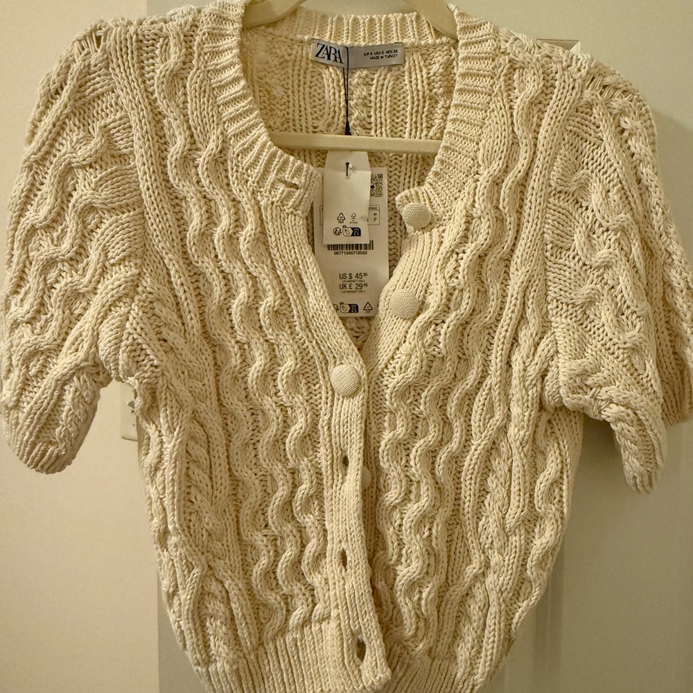 Zara Cream Cable Knit Sweater